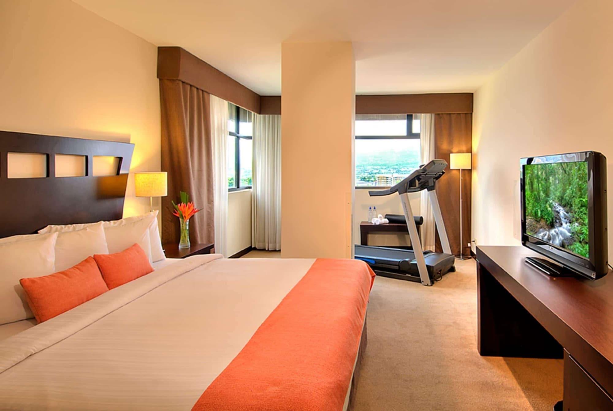 Tryp By Wyndham San Jose Sabana Otel Oda fotoğraf