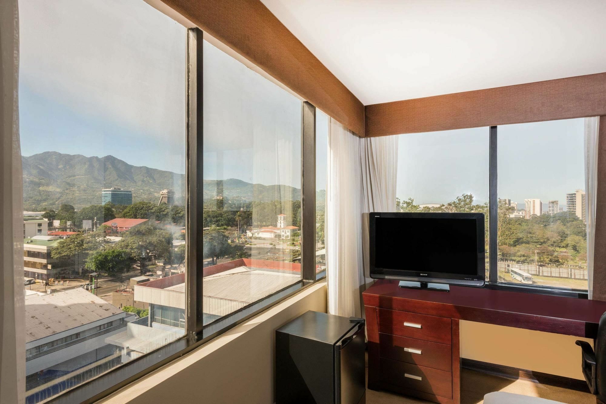 Tryp By Wyndham San Jose Sabana Otel Dış mekan fotoğraf